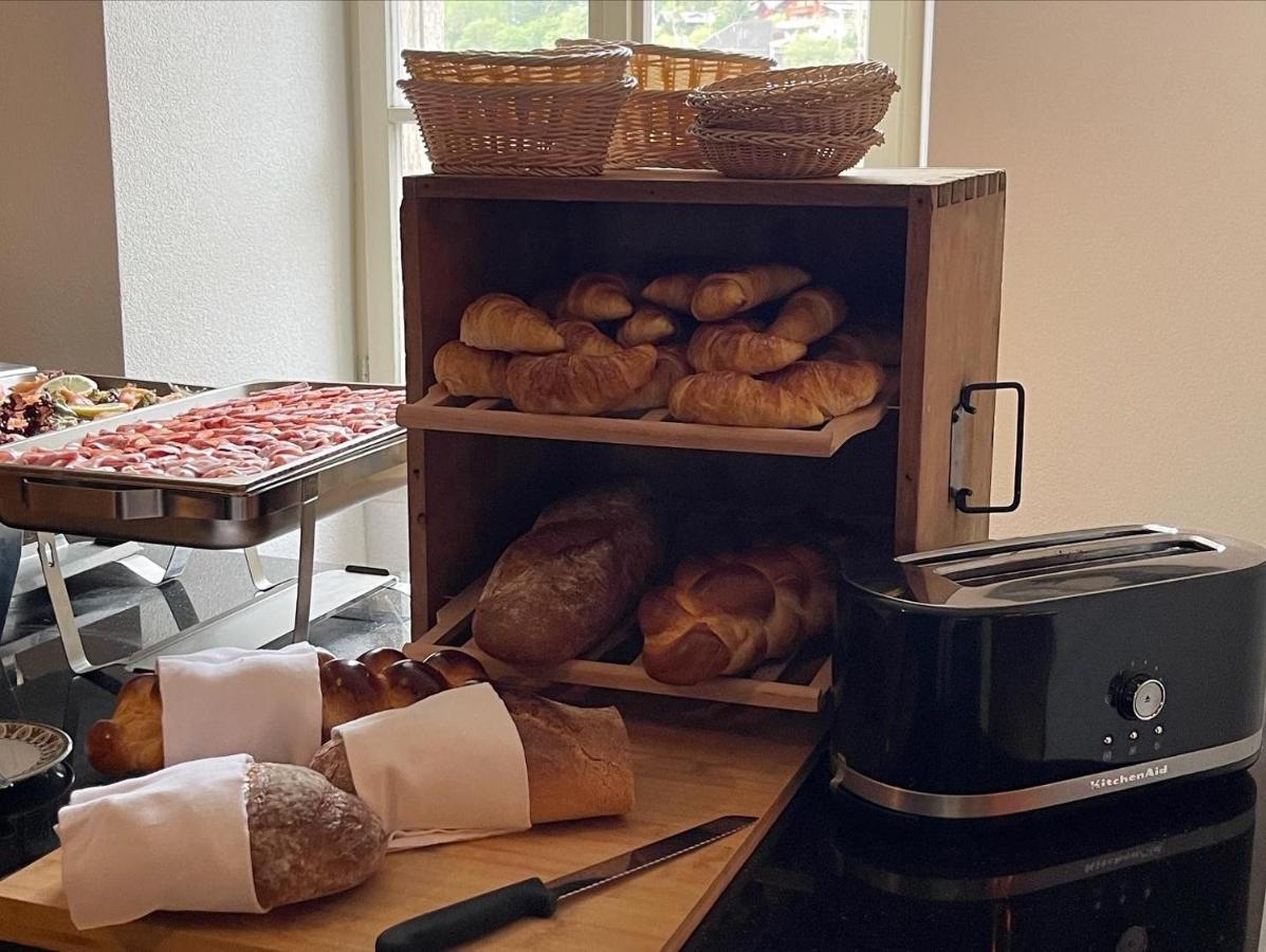 Du Glacier Boutique & Traditions Hotel Fiesch Bagian luar foto