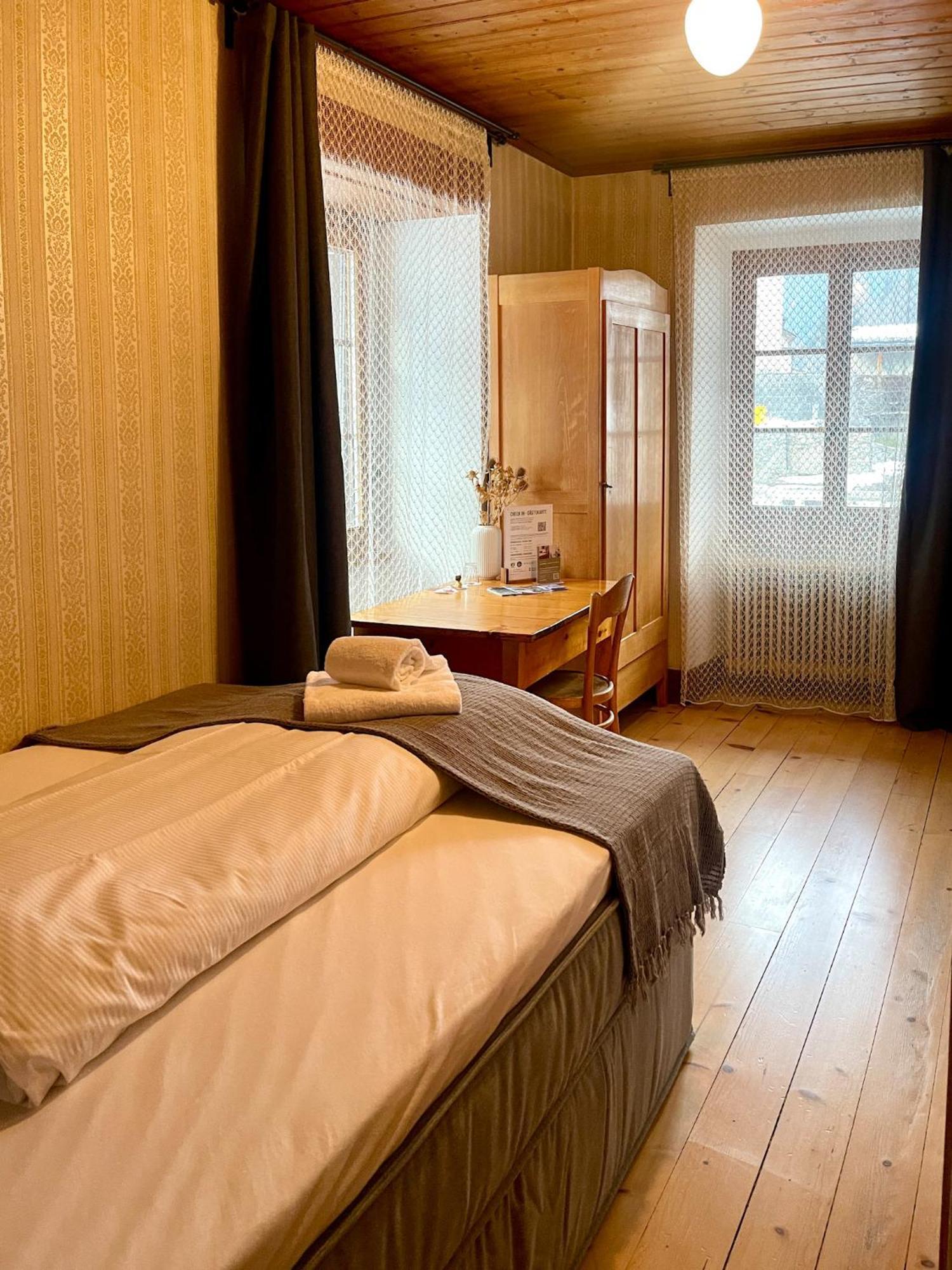 Du Glacier Boutique & Traditions Hotel Fiesch Bagian luar foto