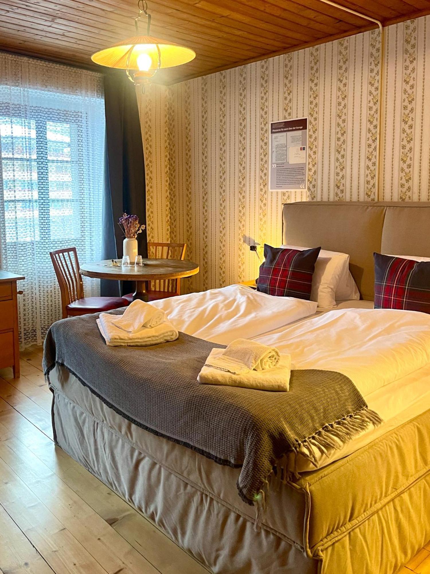 Du Glacier Boutique & Traditions Hotel Fiesch Bagian luar foto