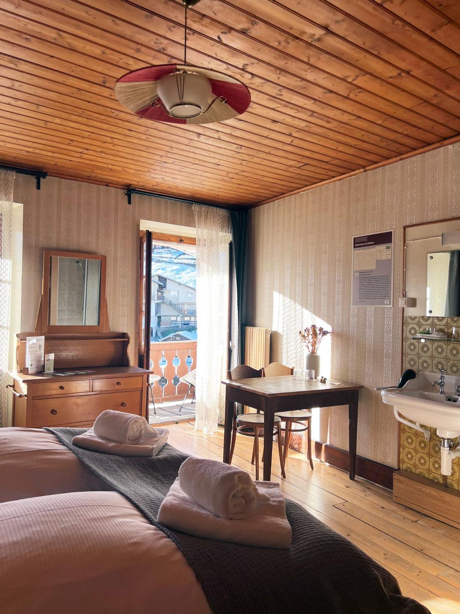 Du Glacier Boutique & Traditions Hotel Fiesch Bagian luar foto