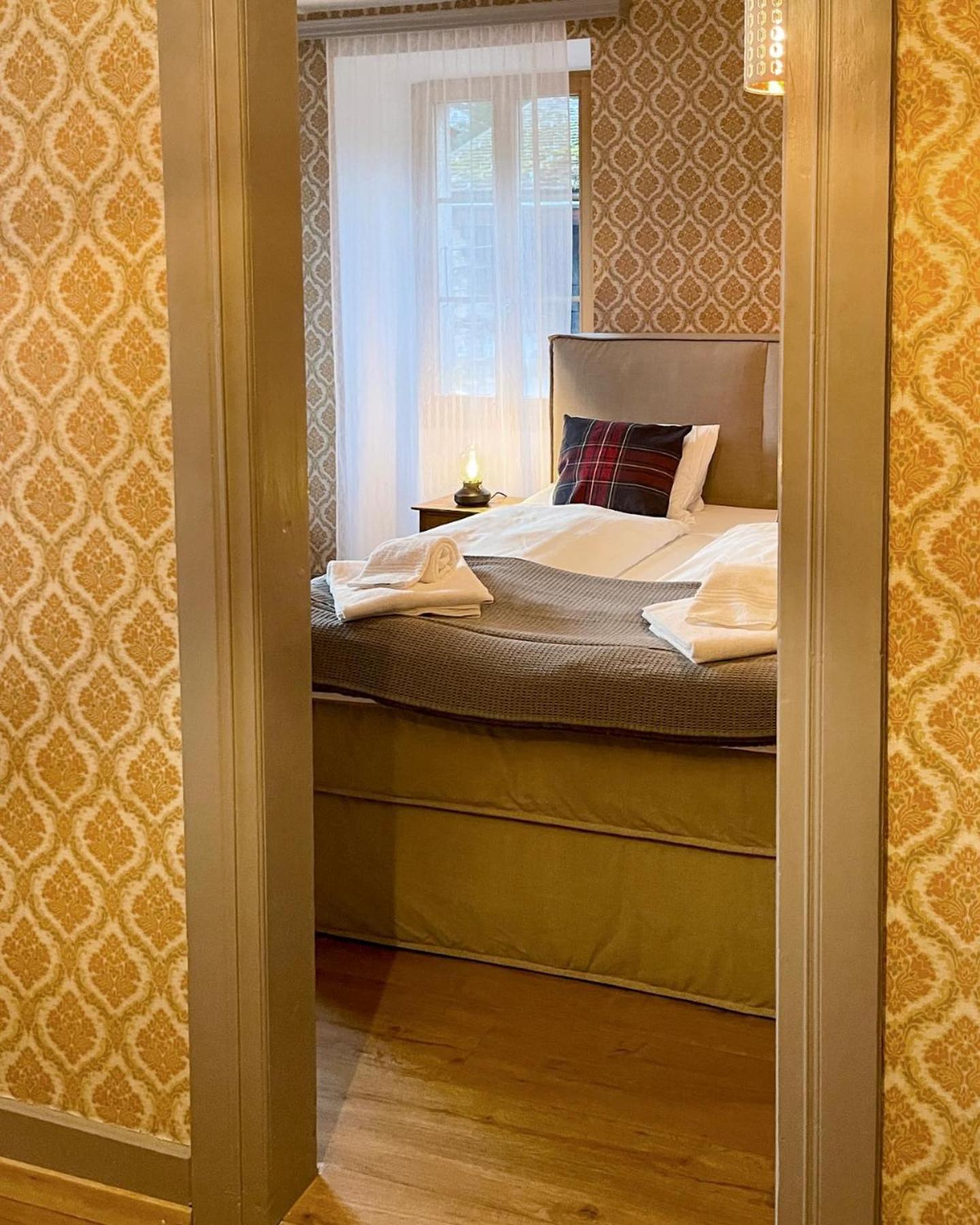 Du Glacier Boutique & Traditions Hotel Fiesch Bagian luar foto